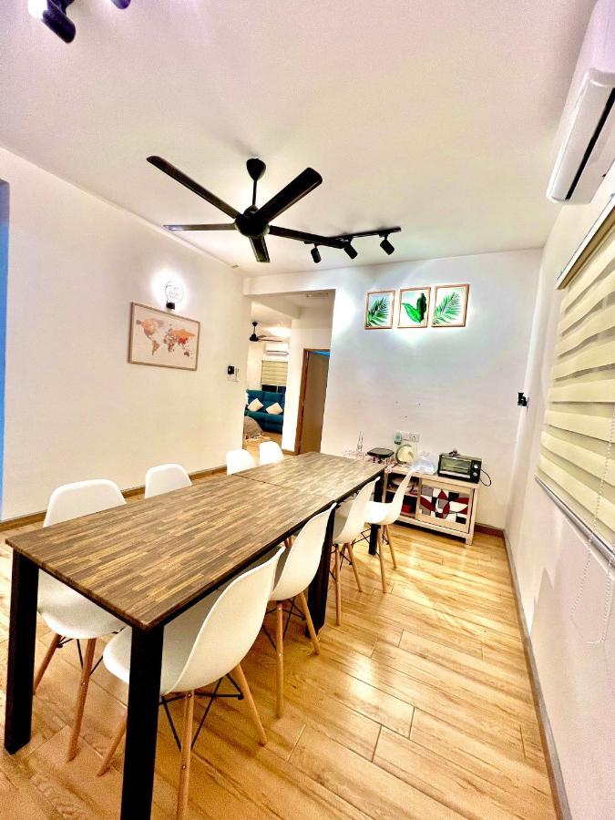 Raees Homestay Kampong Tanjong Minyak Extérieur photo